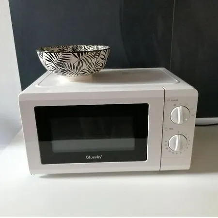 The Pop-art Luxury アパート